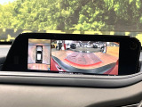 【360&deg;ビューモニター】専用のカメラにより、上から見下ろしたような視点で360度クルマの周囲を確認することができます☆死角部分も確認しやすく、狭い場所での切り返しや駐車もスムーズに行えます。