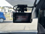 【ドライブレコーダー】映像・音声などの運転中の記録を残します。事故などを起こした起こされた時の証拠になりえますので、もしも時でも安心ですね。