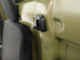 お車を購入される際はご不明な点や不安な点もあるかと思いますが、困ったらお気軽にご相談下さい! 0566-71-1630 までお電話頂ければ当店のスタッフがじっくりお話を聞かせて頂きます!