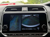 ナビのカメラボタンを二回押すことで運転席からの死角もカバーできます