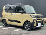 アクティブ感あふれるボディカラーと走破性。ぜひご覧いただきたいお車です。