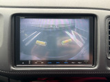バックでの駐車が苦手な方や運転にあまり自信のない方でも後方の視界をしっかりサポート。安心して車庫入れが出来るバックカメラを装備しています!