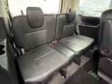 3列目シートはもちろん状態良好☆大人でもゆったりと座って頂けますので、大人数でのお出かけもラクラクです♪ご家族で、気の知れた仲間で、ドライブに行くのが楽しみですね♪