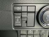片側電動スライドドアで狭い所でも乗り降り楽々です!
