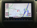 ワイド画面のナビゲーションはフルセグTV対応のGathers純正メモリーナビを搭載しています。Bluetoothオーディオ機能がありますので、スマートフォンなどの音楽も再生できます。