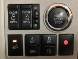 【両側電動スライドドア】ワンタッチで電動スライドドアが作動します。運転席からも操作可能です!