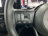 【ステアリングスイッチ】運転中に前方から目線をそらすことなくオーディオ等の操作が可能な便利機能!安心&快適なドライブを演出してくれます。