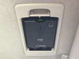 運転席のバイザー裏にはスマートインETC付きです♪