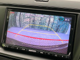 【バックカメラ】駐車時に後方がリアルタイム映像で確認できます。大型商業施設や立体駐車場での駐車時や、夜間のバック時に大活躍!運転スキルに関わらず、今や必須となった装備のひとつです!