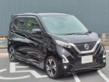 その他、内外装現状ながらお値ごろ感のある特選お買得価格車などもご用意しております!