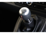6速MTのお車です♪直感的な操作を楽しむことができます!