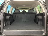 普段のお買い物や通勤、送迎等に十分な荷室スペースを確保しております。セカンドシートを倒すと、大きな荷物の積載も可能です♪
