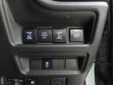 両側電動のスライドドアで楽々スムース!運転席からも開閉の操作もできます♪キーのスイッチひとつで自動開閉できる便利な機能もついてます♪