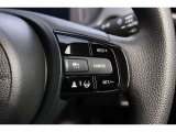 安全運転支援システムHonda SENSINGを搭載。衝突軽減ブレーキや、誤発進抑制機能、アダプティブクルーズコントロール、車線維持など複数の先進技術で安心・快適なドライブをサポートします。