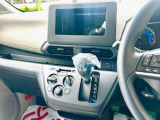 信頼と安心のアップルです。当店で買取をした車を厳選して並べさせて頂いております!下取りのご相談もお気軽に御相談ください!御不明な点・ご質問はお店までご連絡を下さい。無料電話 0078-6003-597420 です。