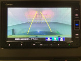バックでの車庫入れも安心です! リアカメラが付いているバックモニター付のナビを装備しております。操作線もついており距離感も画面から確認できます。