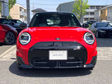 ステアリングヒーター!アンビエントライト!SOSコール!前後コーナーセンサー!