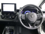 見通しのよいすっきりとした視界で、誰でも運転しやすいです。運転のしやすさは疲れにくさにも繋がりますよ♪