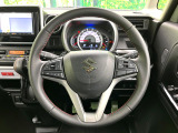 【純正革巻きステアリング】上質な革を使用することで、手にしっかり馴染みとても運転しやすいハンドルです♪