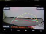バックモニターで、後方を確認しながら安心して駐車することができます。運転初心者も熟練者も必須の機能ですよ!