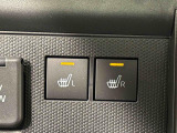寒い日のドライブを快適にする運転席&助手席シートヒーターが付いてます。アクセサリーソケット(12V/120W)も装備されています。