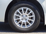 【タイヤ】 【純正14インチアルミホイール】《175/70R14》専用のアルミなのでお車のイメージぴったりですね!