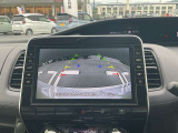 狭い駐車場等での運転を支援するバックビューモニター付☆