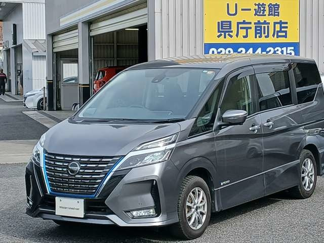 セレナ 1.2 e-POWER ハイウェイスターV 