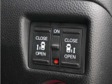 ◆両側電動スライドドア◆狭い駐車場でも乗り降りが楽々♪お子様が隣の車にドアを当ててしまう心配もございません!小さなお子様連れの方もこれで安心。
