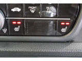 シートヒーター装備付き車!!座席に埋め込まれた電熱線によりシートを暖めることが出来る装備で、温められたシートは、寒い冬には最適です!!