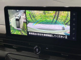 【アラウンドビューモニター】専用のカメラにより、上から見下ろしたような視点で360度クルマの周囲を確認することができます☆死角部分も確認しやすく、狭い場所での切り返しや駐車もスムーズに行えます。