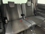 3列目シートはもちろん状態良好☆大人でもゆったりと座って頂けますので、大人数でのお出かけもラクラクです♪ご家族で、気の知れた仲間で、ドライブに行くのが楽しみですね♪