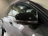 メルセデスの認定中古車「サーティファイドカー」には、最大100項目にも及ぶ点検・整備項目が設定されています>