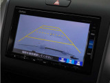 ◆バックカメラ◆リバースにするだけで映ります、後方の安全確認や、狭い駐車場での車庫入れ、雨の日や夜間など視界の悪い時に便利です!安全にバックする為には欠かせない装備です。