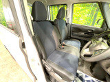 運転席シート廻りは使用感も少なく、良好な状態となっています。丁寧に使われていたことがよくわかりますね。