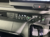 フロント両席にはシートヒーターが付いています!寒い日に便利な装備ですね。