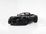深みのあるNero Daytonaのボディに、情熱的なRosso Ferrariインテリアを組み合わせたPortofino Mでございます。