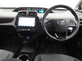 ぜひ展示車の運転席に座ってみてください。