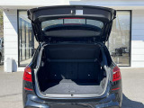 サービスにはドイツ本国と同様に教育と訓練を受け、BMWを知り尽くした「マイスターメカニック」が数多く在籍しております。納車前点検整備で、お客様に安心と安全をお届けいたします。