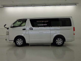 スライドドア開口部が広く荷物の出し入れがスムーズにできます。
