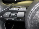 ステアリングスイッチ装備!運転しながら手元でオーディオの操作などができます。