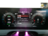 右側に大きく見やすいスピードメーター中央ディスプレイには運転支援システム等を表示