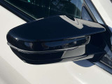 また、BMW正規認定中古車は、エマージェンシーサービスが自動付帯。24時間365日、皆様のカーライフをサポート致します。確かな安心のうえで、「駆けぬける歓び」をご堪能ください。