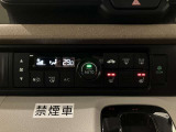 フルオートエアコンが装備されております。手間なく室温を調整できますので便利です!