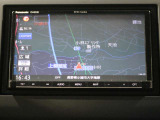 ストラーダメモリーナビ装備。フルセグTV付きです。Bluetooth対応です。DVDも再生できます。