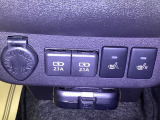 運転席と助手席には寒い時期に大活躍のシートヒーター付です。