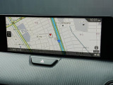 マツダコネクトの12.3インチワイドセンターディスプレイです。『Android Auto』『Apple CarPlay』や独自のコネクテッドサービスに対応したインターフェイスシステムです。