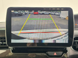 駐車時の安全確認をサポートするバックカメラも使用できます。