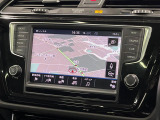 ●純正ナビ:一体感のあるナビは、高級感ある車内を演出してくれます。オーディオ機能も充実しておりますので、運転もより楽しめます♪