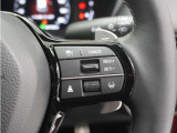 ◆アダプティブクルーズコントロール◆予め設定した車速内でクルマが自動的に加減速。前走車との適切な車間距離を維持しながら追従走行します。【LKAS】車線維持支援システムでステアリング操作を支援。